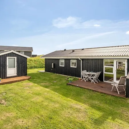 Holiday home Niesina - 200m From The Sea By Interhome